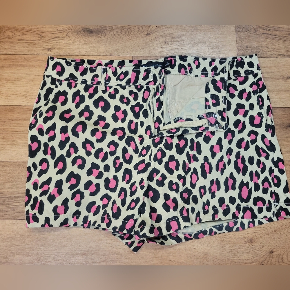 New York & Co, size 14 pink cheta print shorts